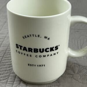 Starbucks Coffee Company Mug Seattle WA Est. 1971 14 oz. 1998 Great Condition
